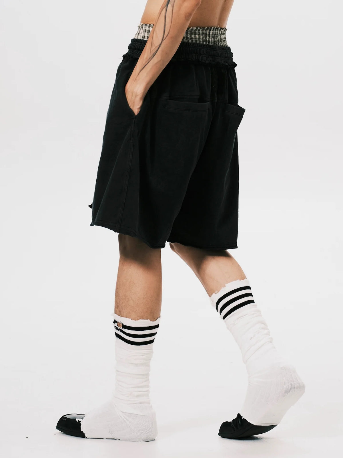 WASHED SWEAT SHORTS BLACK