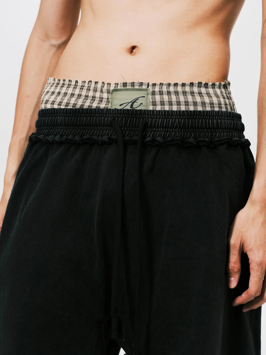 WASHED SWEAT SHORTS BLACK