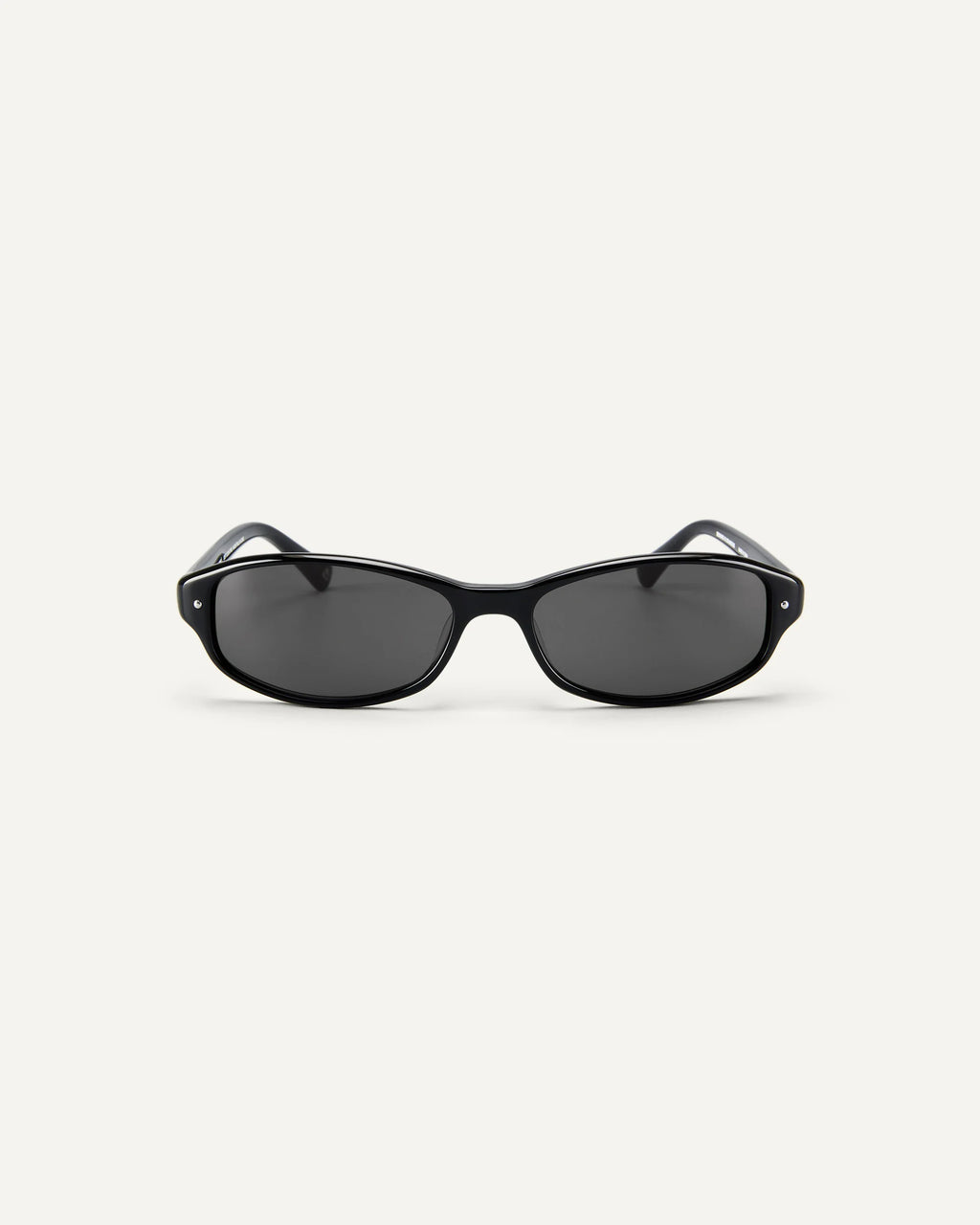 Coco Black & Black Lens