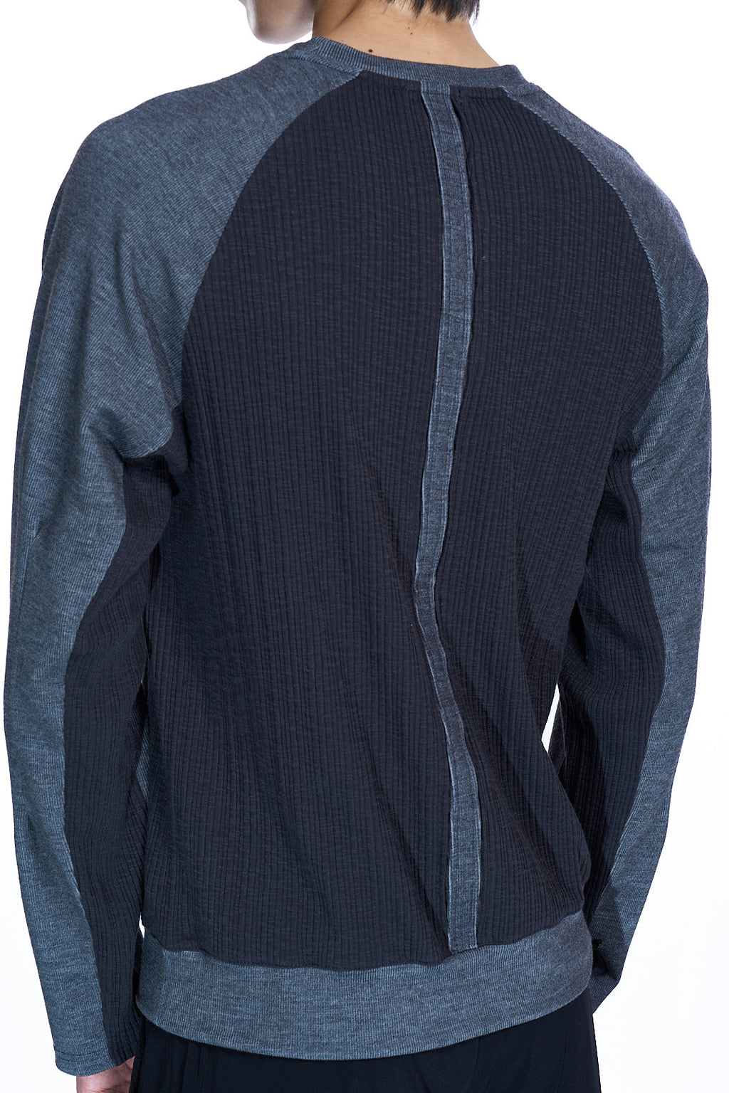 KNIT  GRAY
