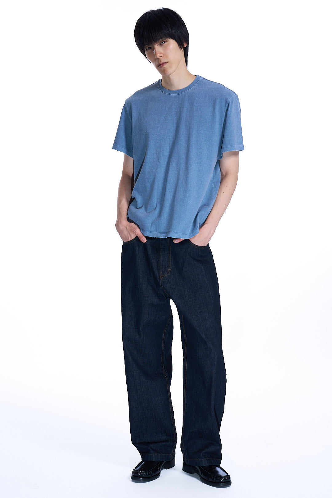 DAMAGED COLOR DYED CROP
T-SHIRT WASHED BLUE