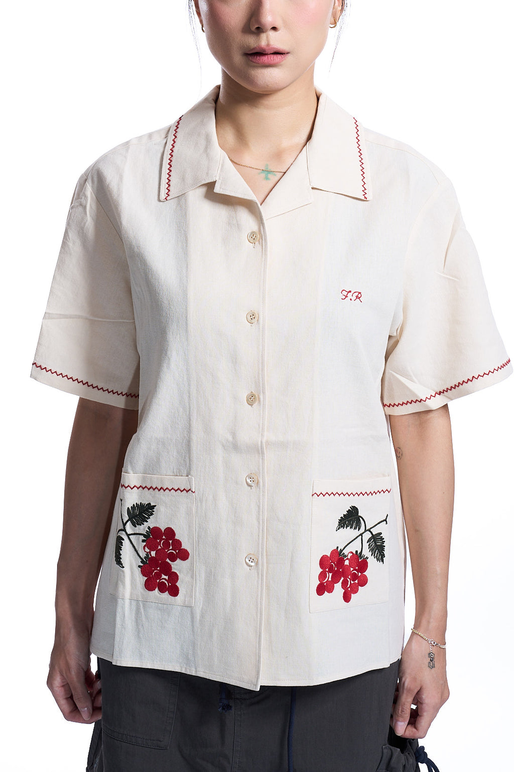 Raspberry Embroidery Shirt BEIGE