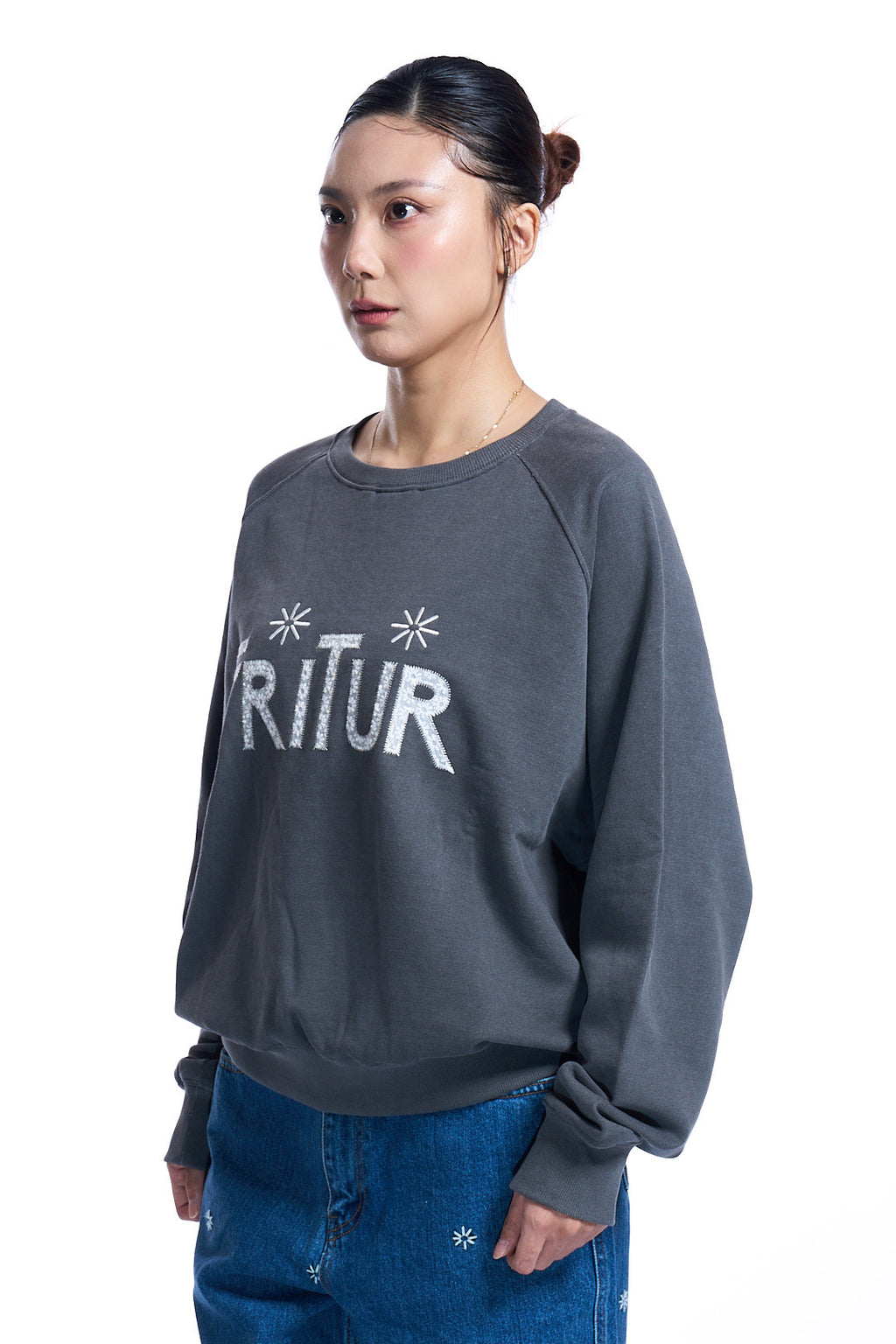 Embroidery Patch Sweatshirt GREY